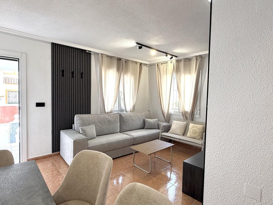 205 Dream Hills 2 Alicante Holiday Villa in Vega Baja del Segura