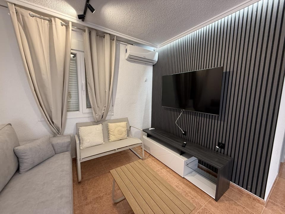 205 Dream Hills 2 Alicante Holiday Villa in Vega Baja del Segura