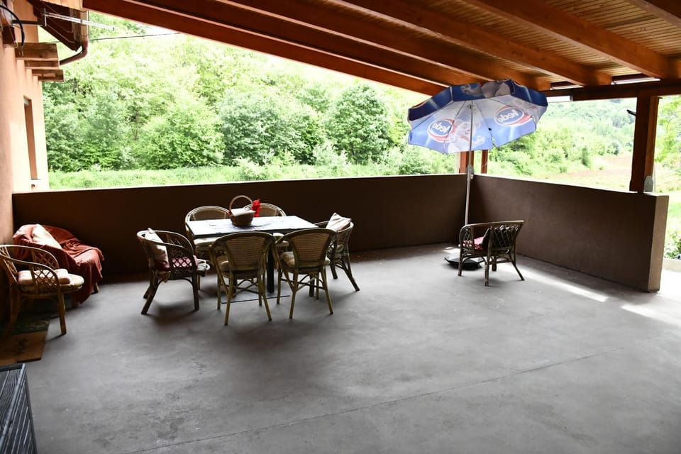 Patio, Day, Balcony/Terrace, Seating area