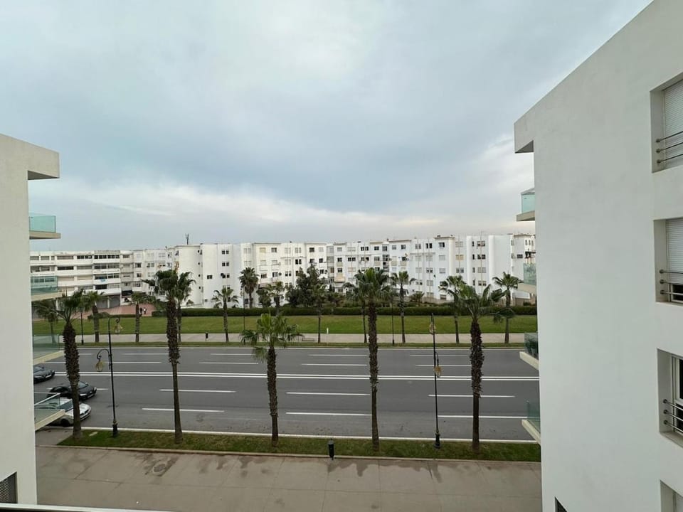 Appartement equipe proche plage 2 min Apartment in Rabat