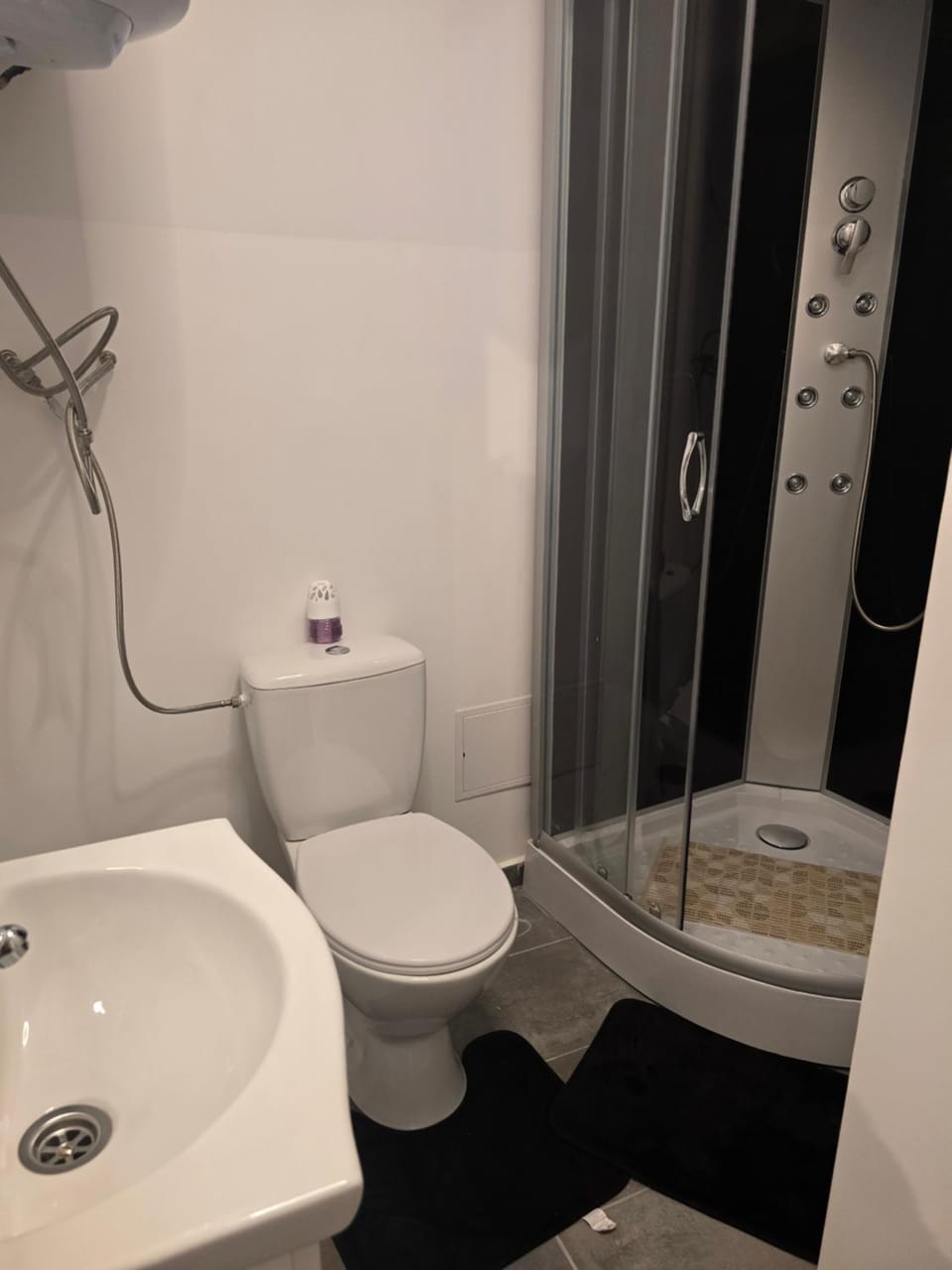 Sobe Dina Bed and Breakfast in Primorje-Gorski Kotar County