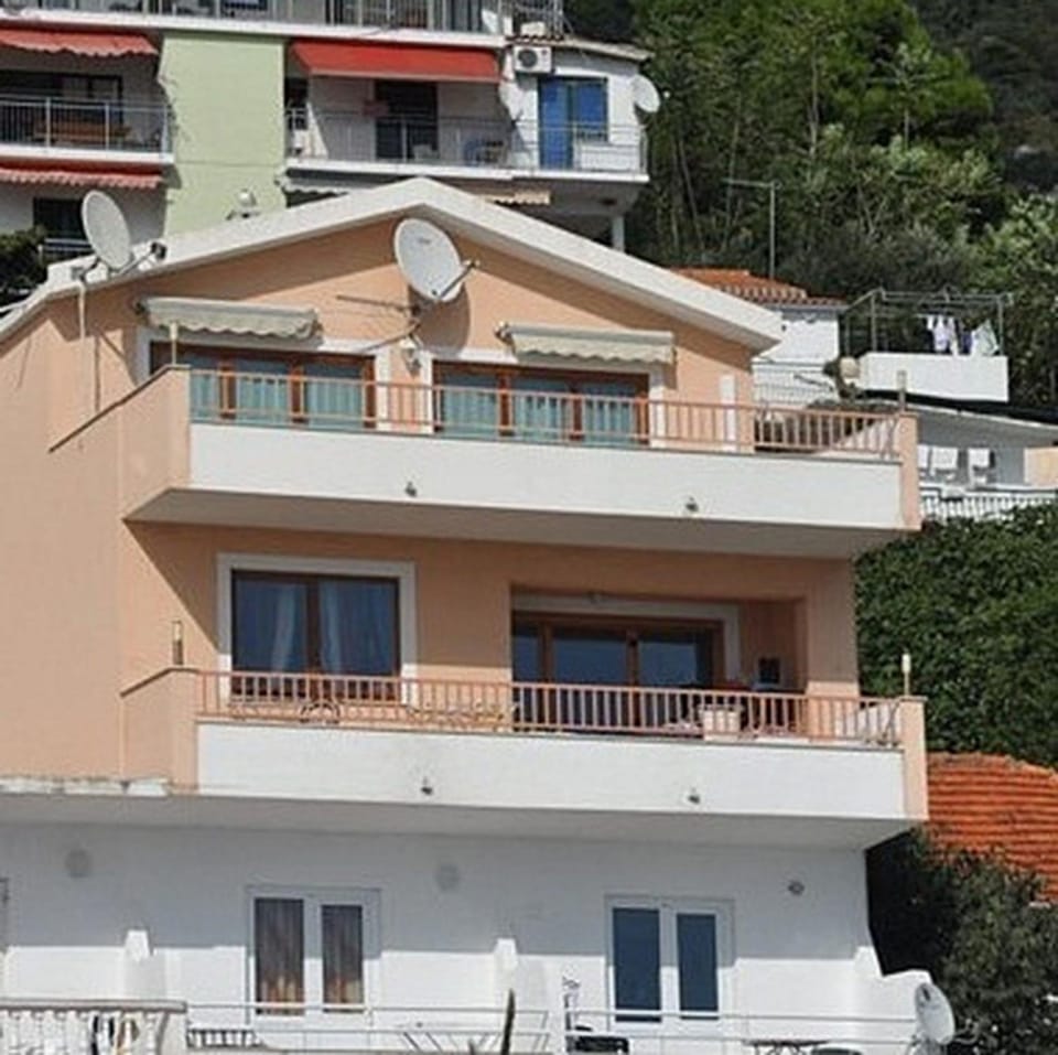 Riva Apartments Apartment in Split-Dalmatia County