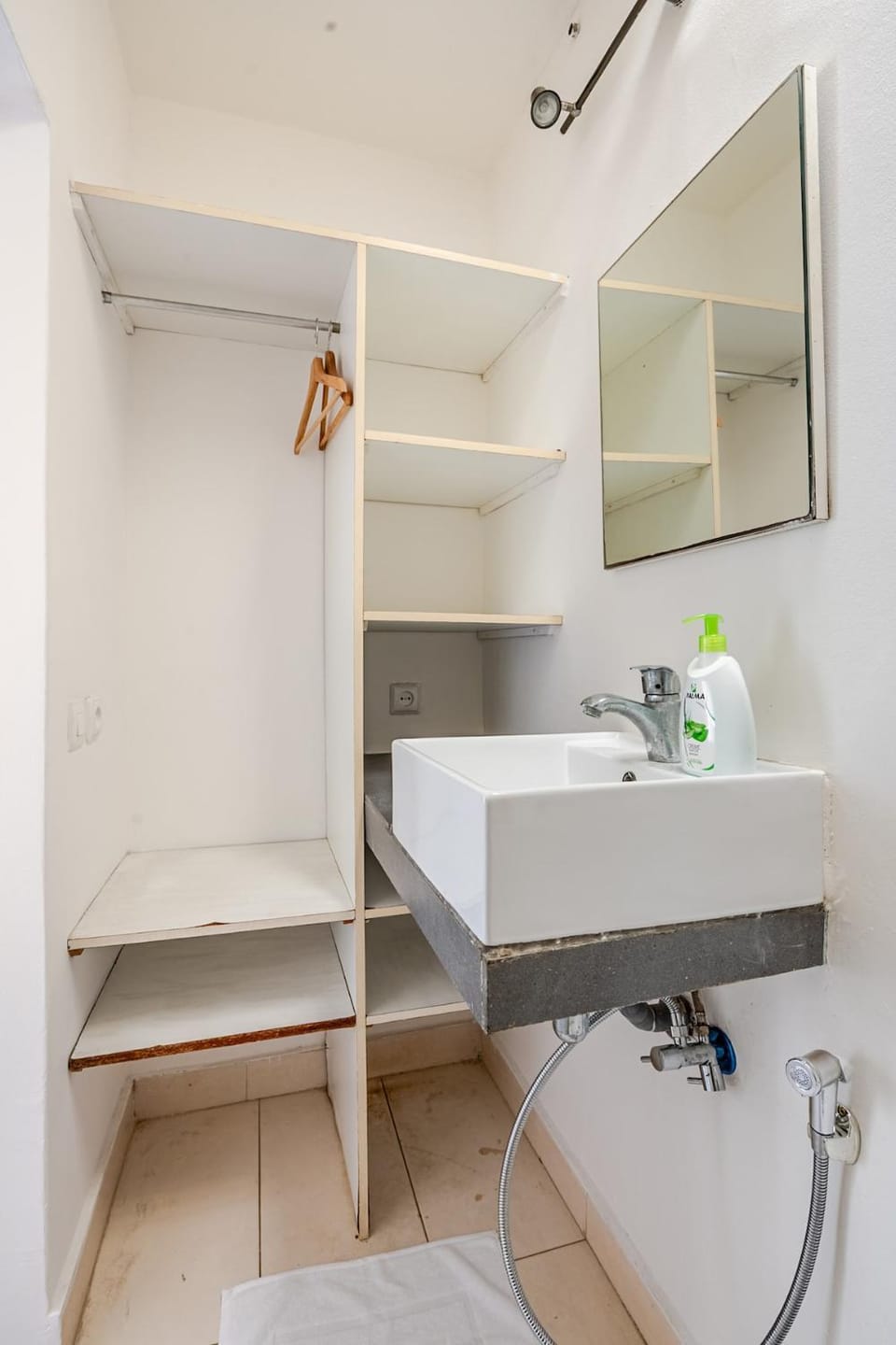 R03 - Chic & Cozy 3BR Home - Prime Location Rabat Villa in Rabat
