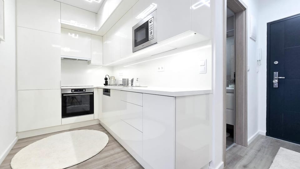 microwave, oven, kitchen