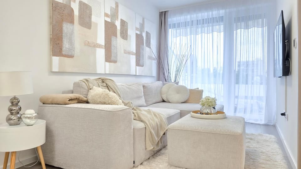 TV and multimedia, Balcony/Terrace, Living room, Decorative detail