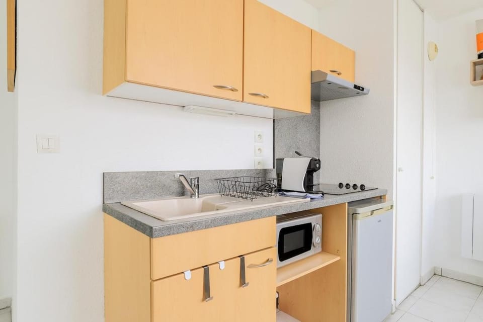 Charmant studio proche gare et centre - WIFI Apartment in Hauts-de-France