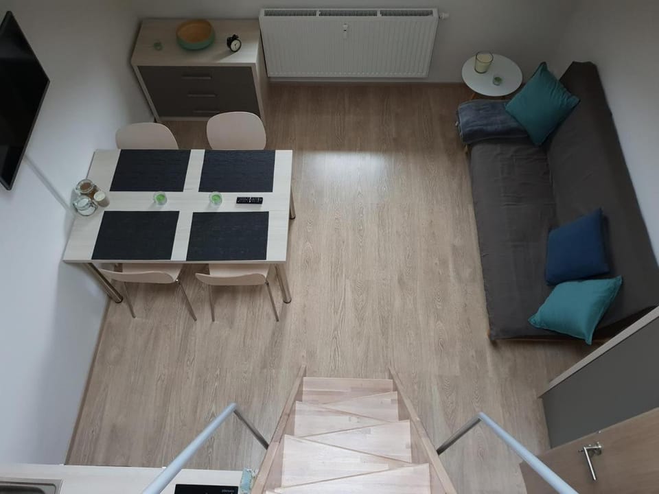 Living room, Photo of the whole room