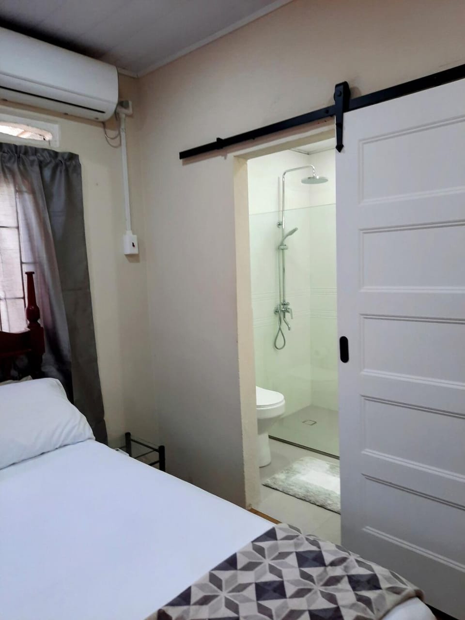 Eileens Place House in Port of Spain - City