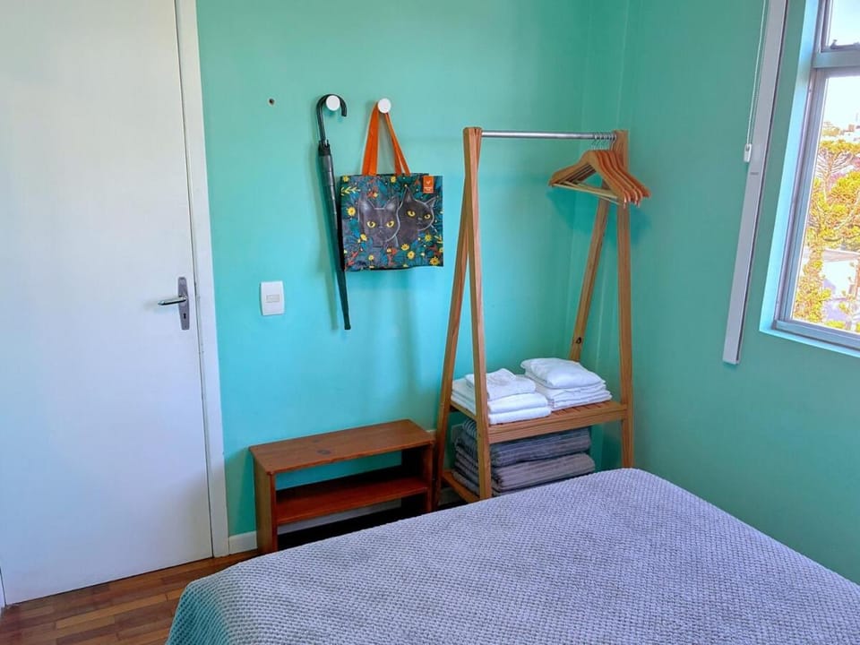 Apartamento moderno com garagem no Cabral Domo Hospedagem Apartment in Curitiba