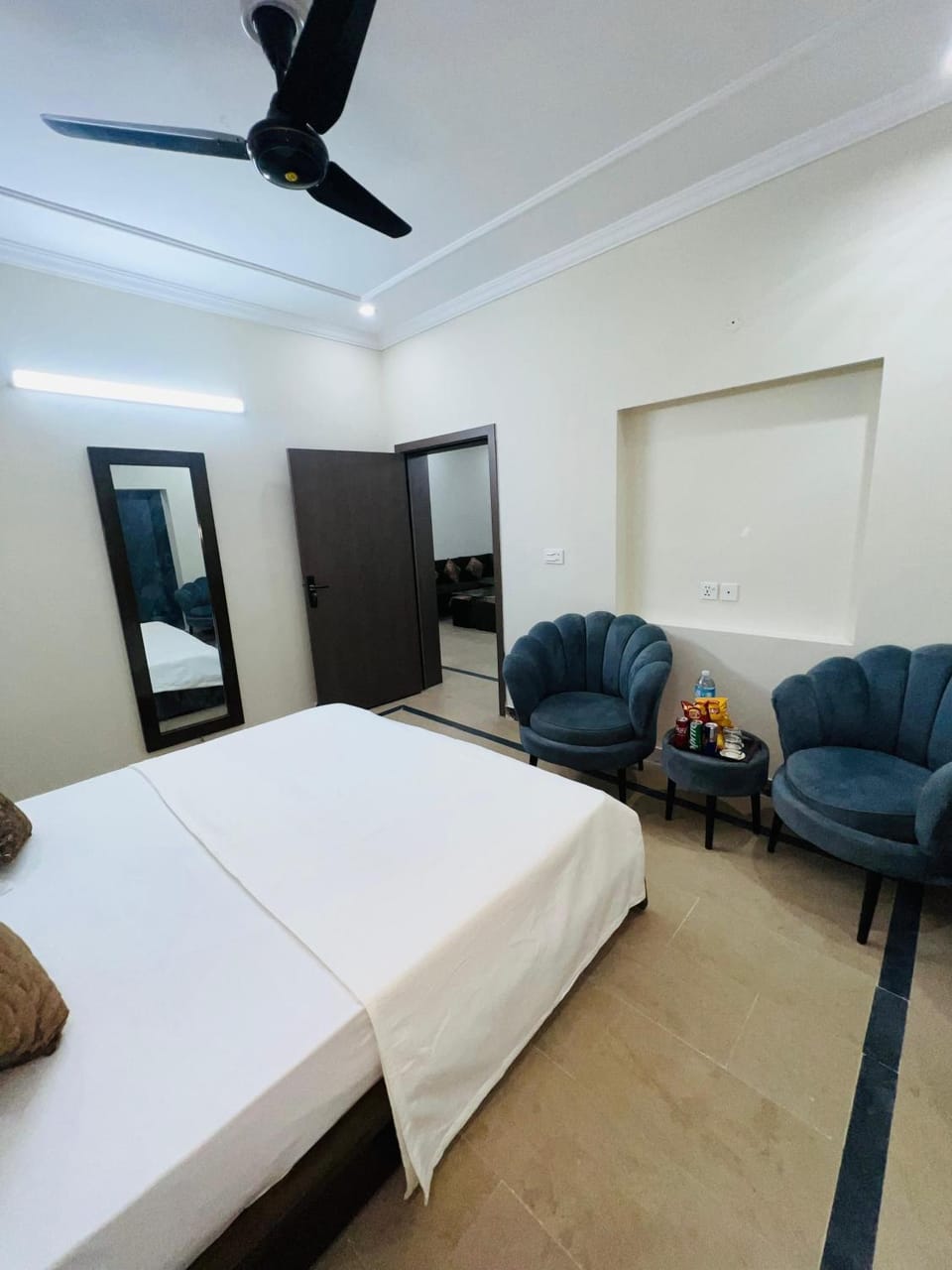 Bed, Bedroom