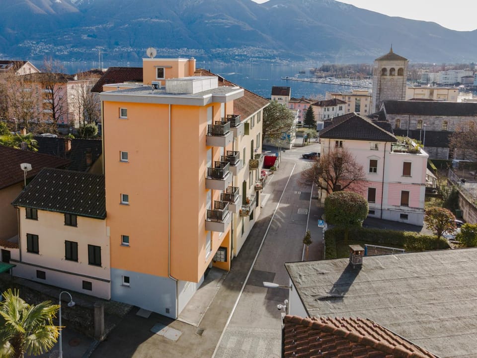 Property building, Lake view, Mountain view