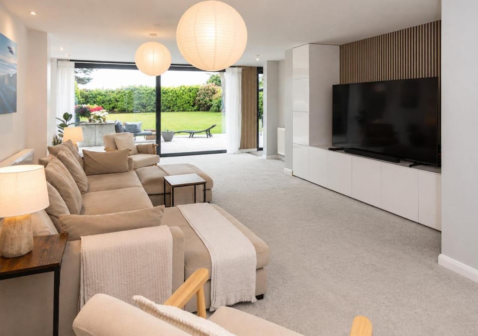 TV and multimedia, Living room, Garden view, Entertainment, pet friendly