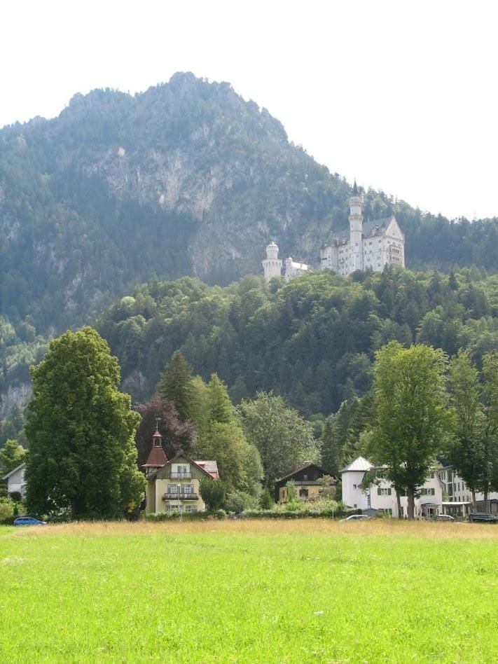 Nearby landmark, Natural landscape, Landmark view, Mountain view