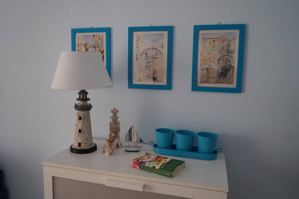 Living room, Decorative detail