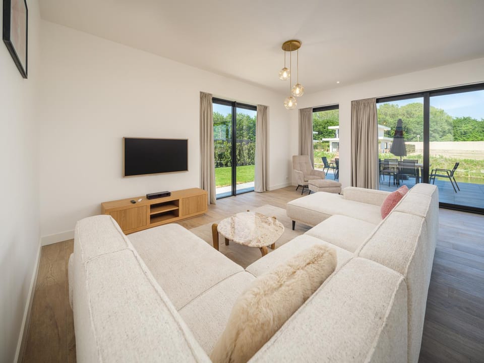 Harderwold Villa - 302 | Hottub House in Biddinghuizen