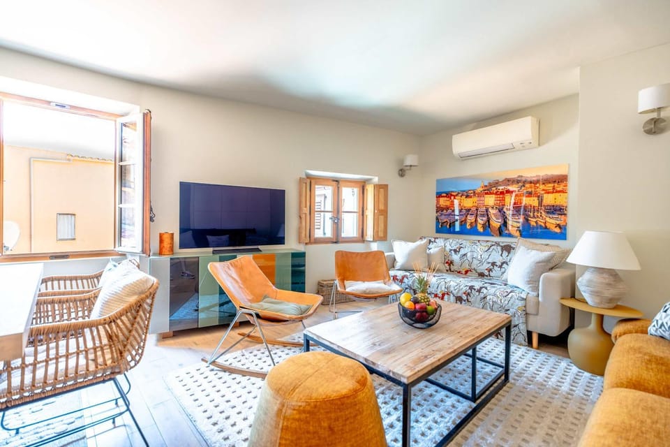 Belles Heures - New & Central - Shellter-Rentals Apartment in Saint-Tropez