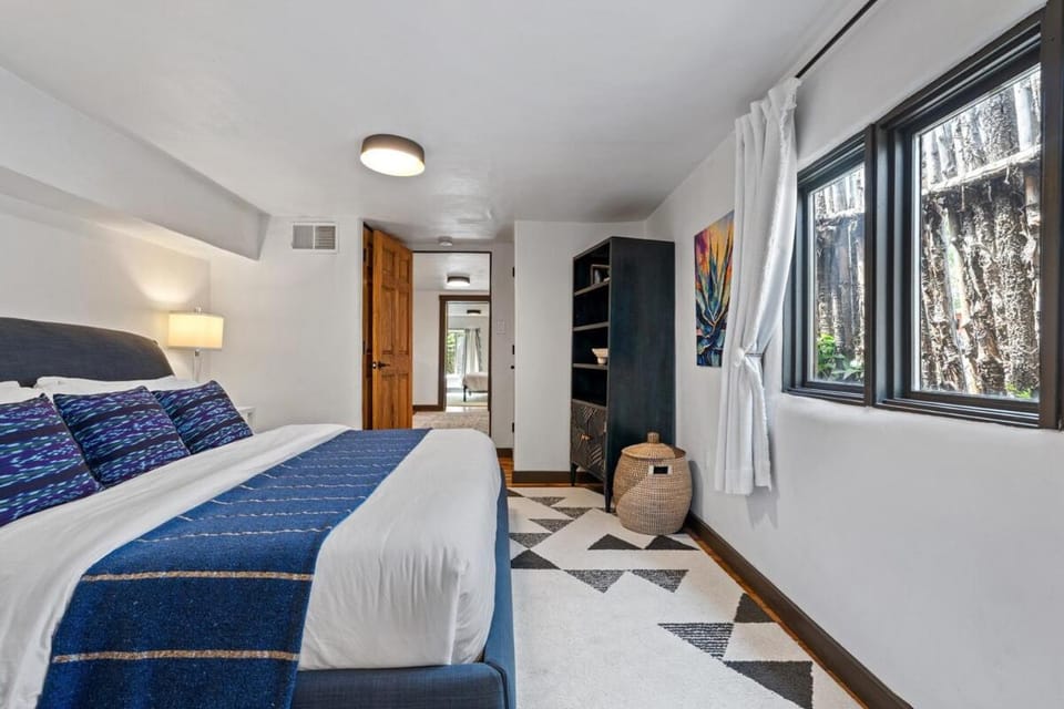 Historic Adobe Retreat near the Plaza with Hot Tub House in Santa Fe
