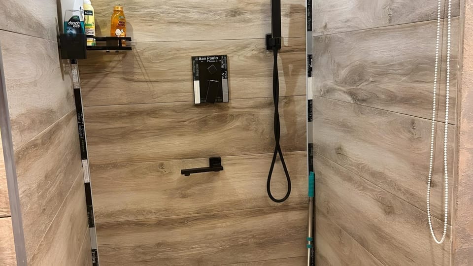 Bathroom, Living room