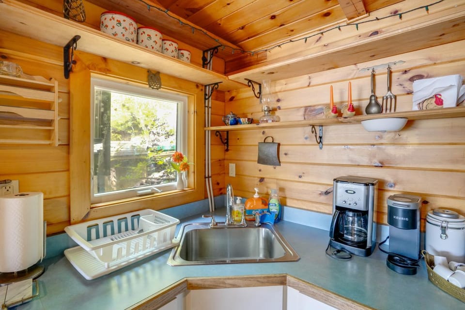 Lakeside Berkshires Cabin w/ Private Dock & Views Cabin in Lee