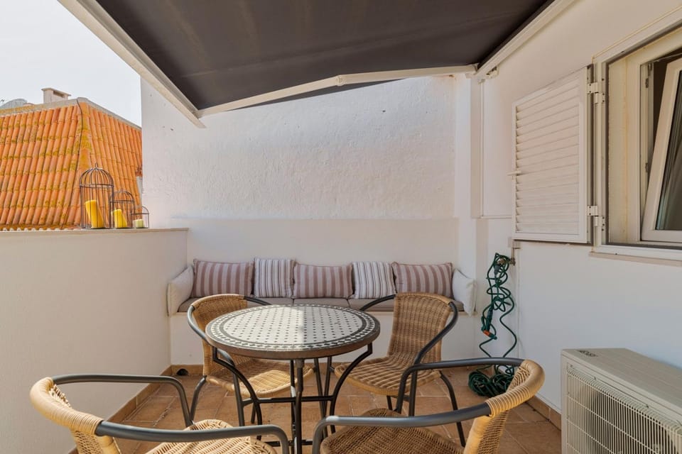 Balcony/Terrace, Dining area