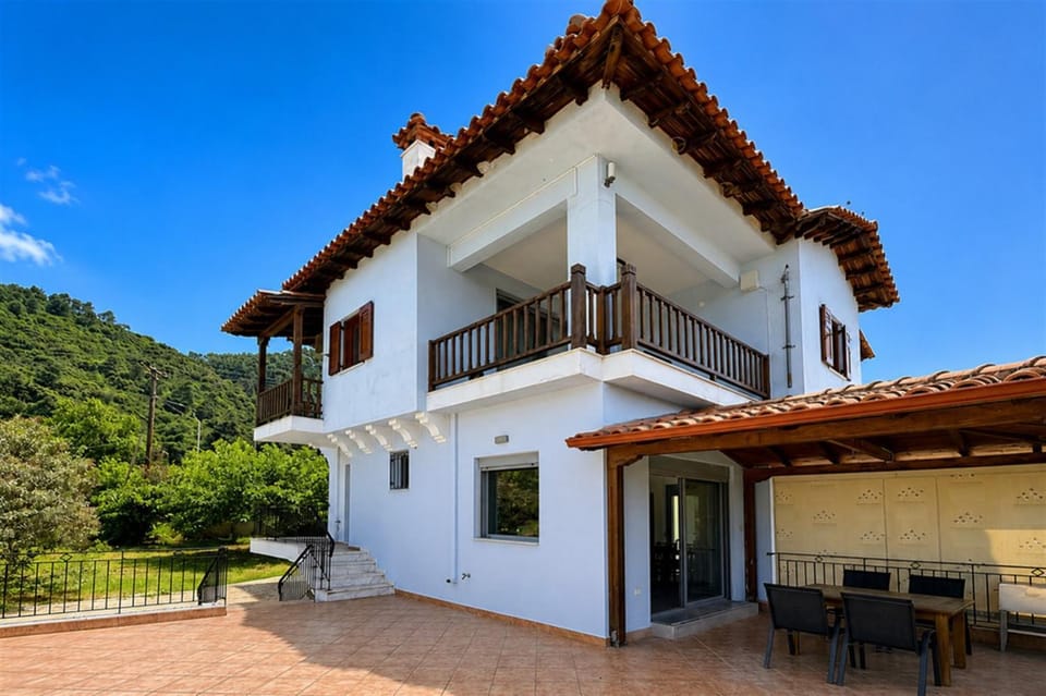 Property building, Balcony/Terrace