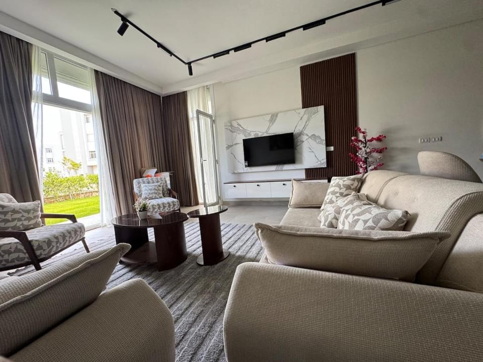 North square 160m chalet with garden &private pool Chalet in Egypt