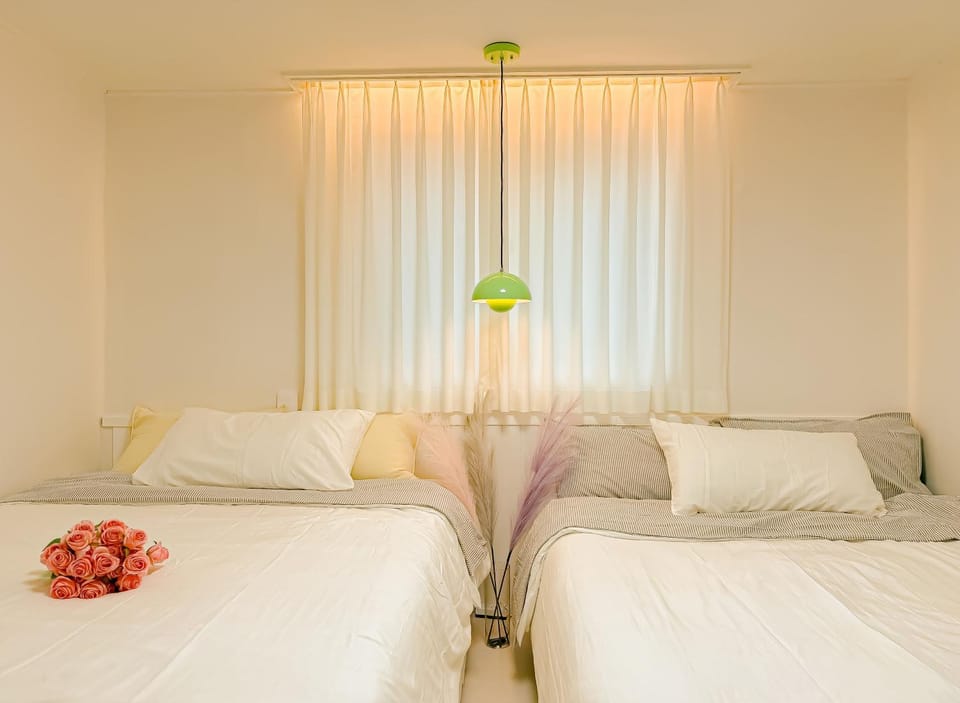 8인독채,무료짐보관,무료세탁,사당역,이수역, 강남,이태원,코엑스,명동,동대문,홍대 Villa in Seoul