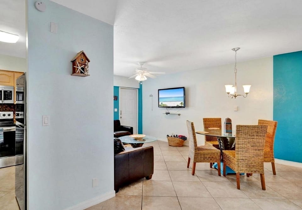 Two Bedroom Penthouse Residence with Ocean Views Apartment in Hollywood Beach