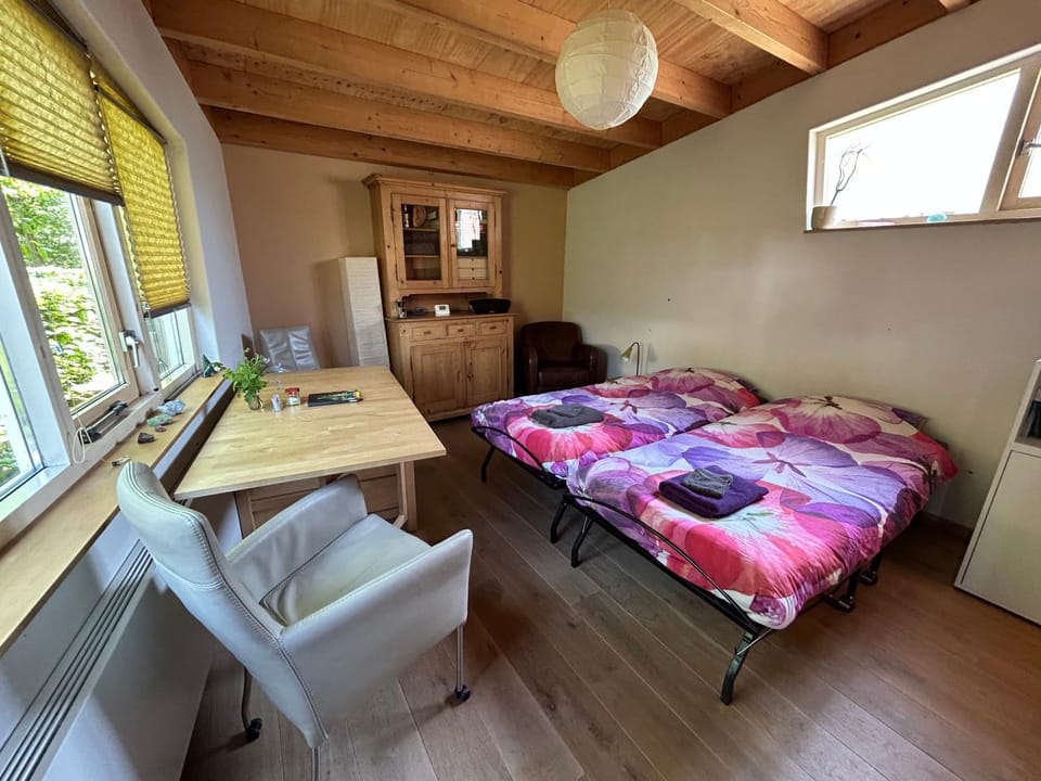 Living room, Photo of the whole room, Bedroom