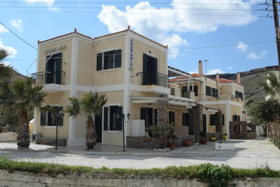 Property building, Day