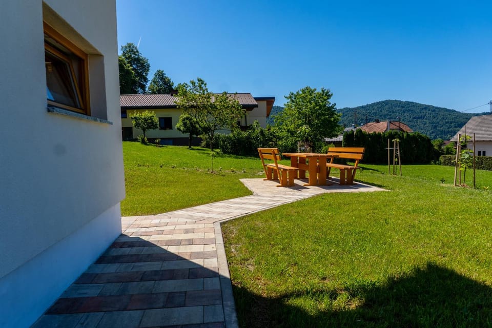Day, Natural landscape, Garden, Garden view, Mountain view