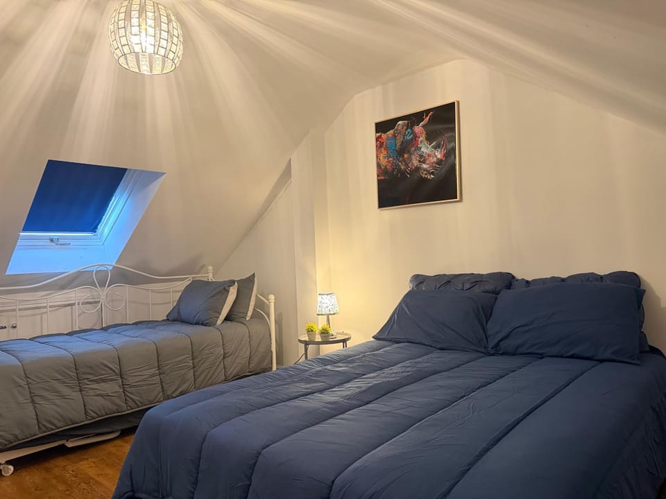 Bed, Bedroom