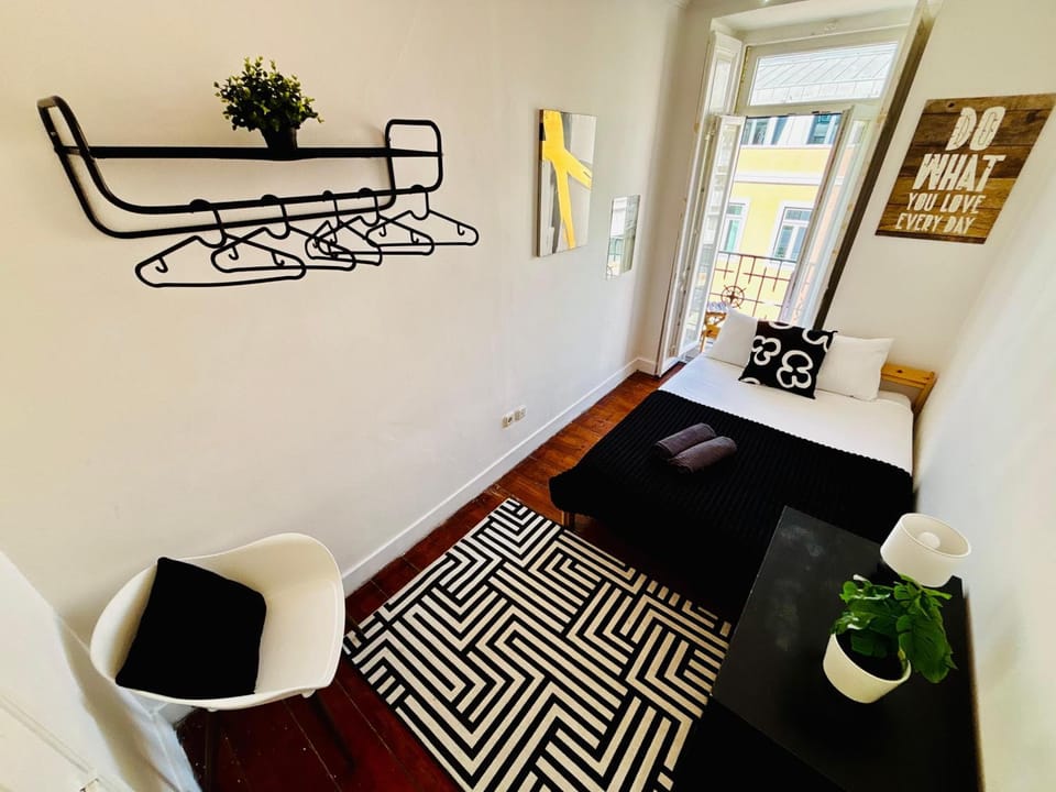 New flats Marques de Pombal, high standard Apartment in Lisbon