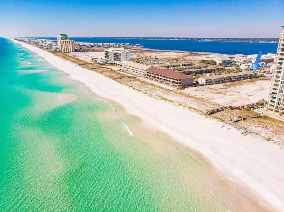 Geaux Coastal House in Pensacola Beach