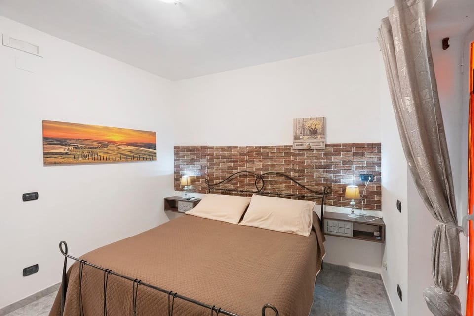 Property building, Living room, Bedroom