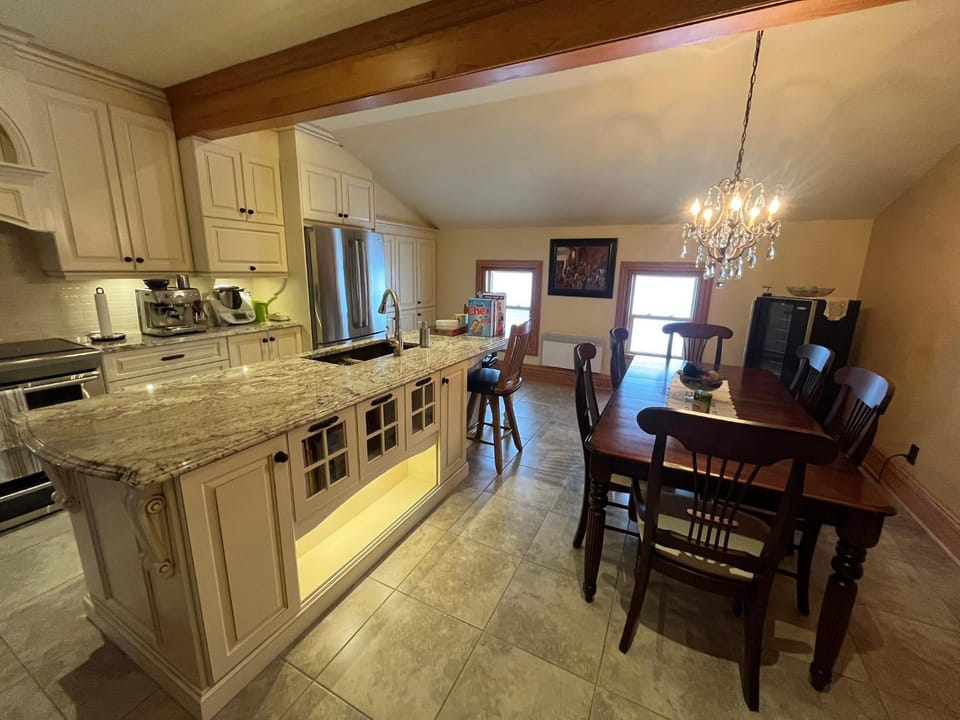 La Maison Bradford Bed and Breakfast in Granby