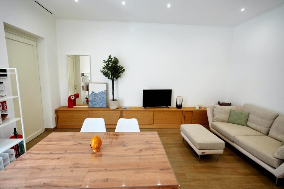 TV and multimedia, Living room, Seating area