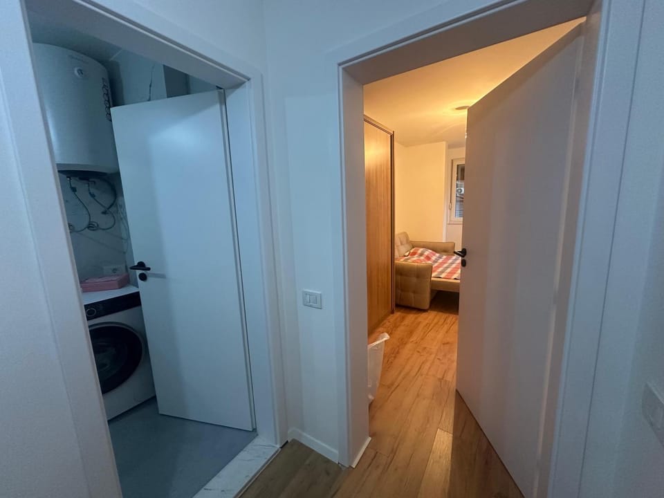 Cozy Apartment - 6 Min Walk to Shadervan - Sleeps 4 Apartment in Europe