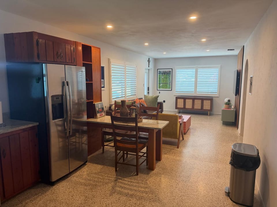 Relaxation in Nokomis House in Nokomis