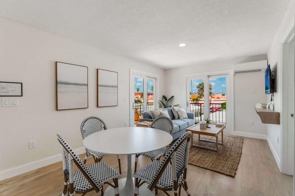 Coquina Cottage Apartment in Cocoa Beach