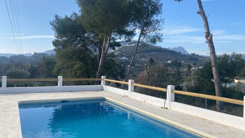 Mountain view, Swimming pool
