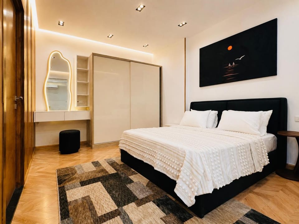 Luxury Modern Designer Suite New Maadi Apartment in Cairo Governorate