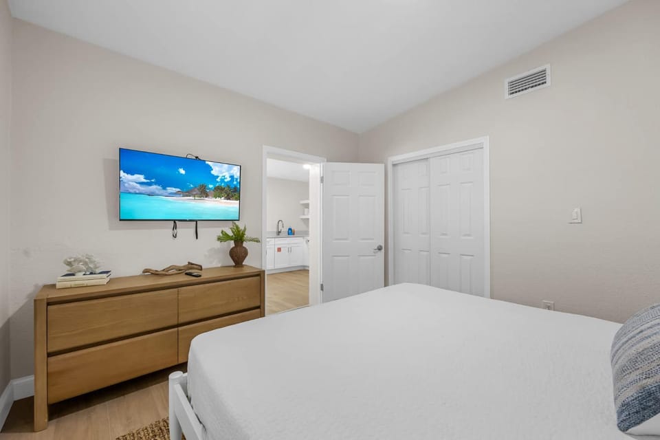 Tidal Wave Apartment in Cocoa Beach