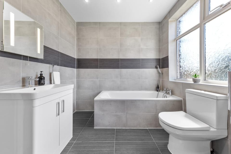 Bathroom, Bath