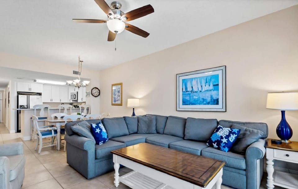 Two Bedroom Beachfront Residence with Panoramic Views Apartment in Panama City Beach