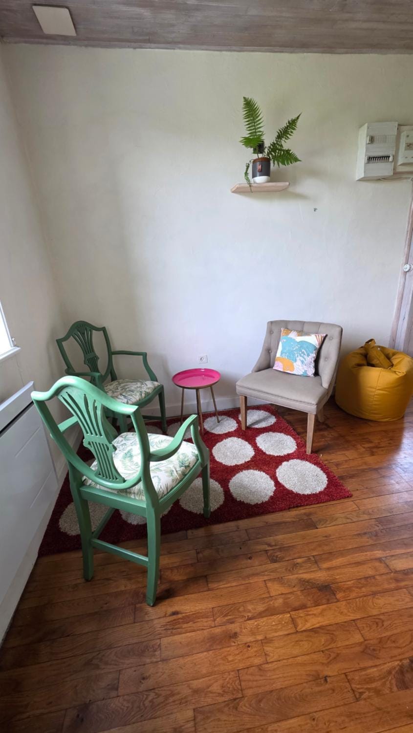 Seating area