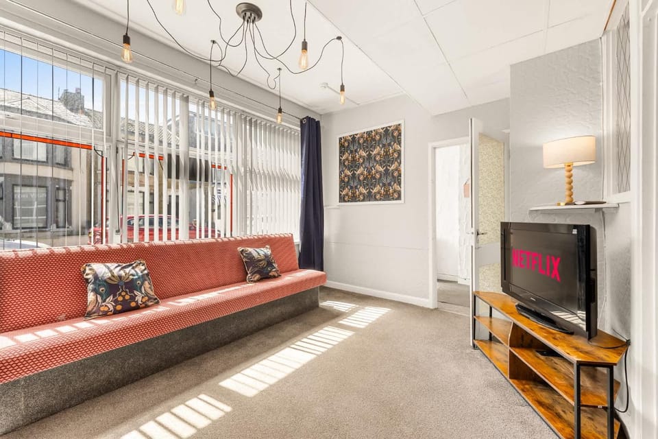 Communal lounge/ TV room, Seating area