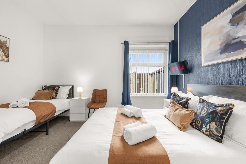 Bed, Bedroom