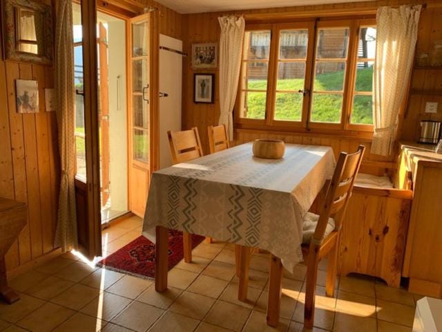 Chalet Castor Apartment in Canton of Vaud
