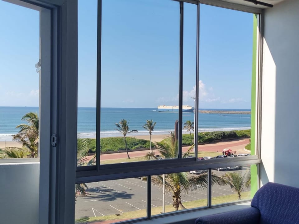 Shaka Shores Green 4A Apartment in Durban